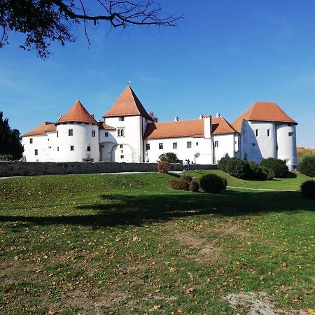 Apartman Florijan Apartamento Varaždin Exterior foto
